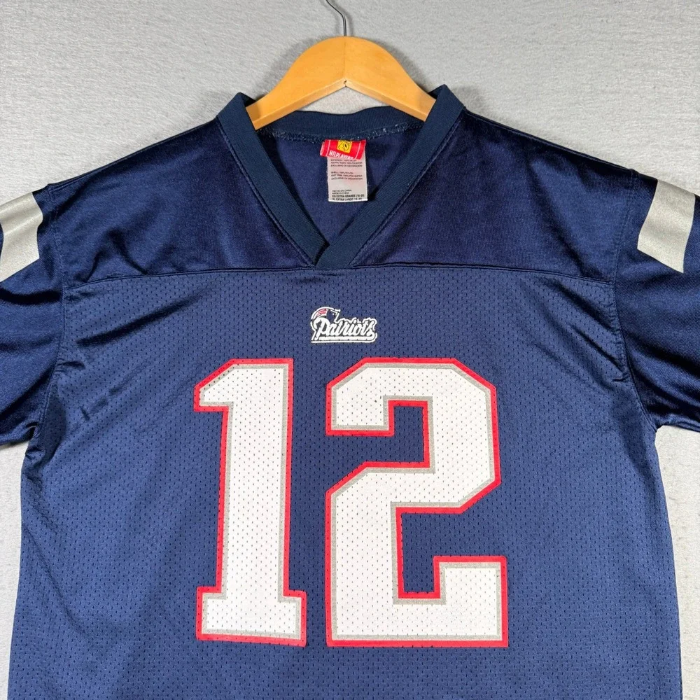 NFL‎ Players Tom Brady New England Patriots 12 Youth XL 18-20 Navy Blue Jersey